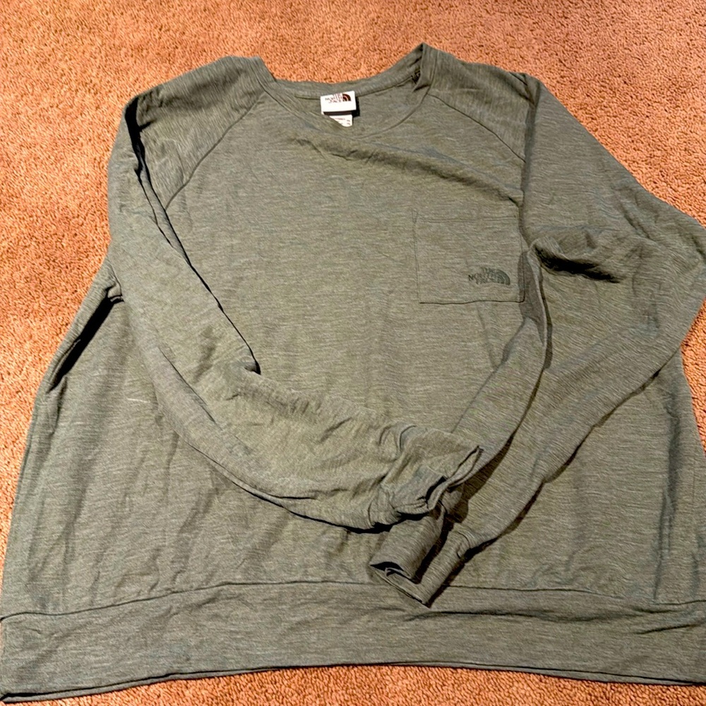 Super Soft North Face Sweater